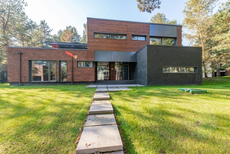 Transform Your Outdoor Living: Expert Tips for Durable and Stylish Landscape Design
